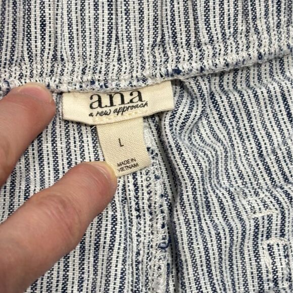 A.N.A. | Women’s Blue Striped Linen Casual Belted Summer Shorts Size L - Picture 7 of 9